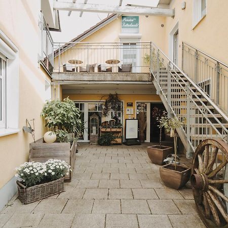 Hotel Pension Futterknecht Бургау Экстерьер фото