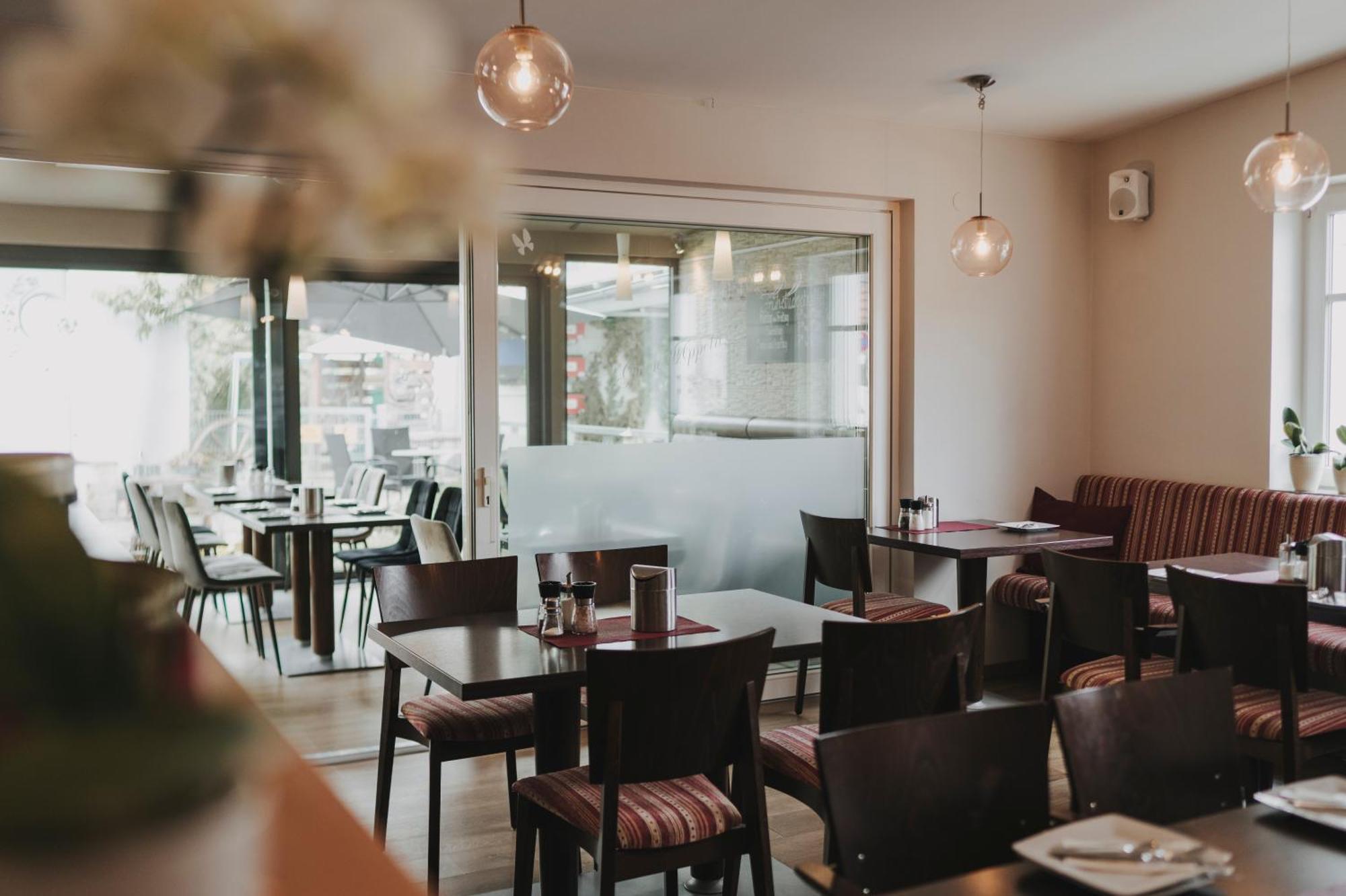 Hotel Pension Futterknecht Бургау Экстерьер фото